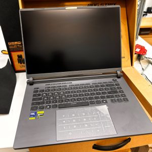 Asus ROG Strix G16 G615LW-S5031W (16 inča 2.5K, Ultra 9 275HX, 32GB, SSD 2TB, GeForce RTX 5080, Win 11 Home) laptop outlet - Slika 1