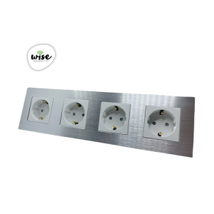 Wise modularni panel sa 4 utičnice – aluminijumski panel srebrni - Slika 1